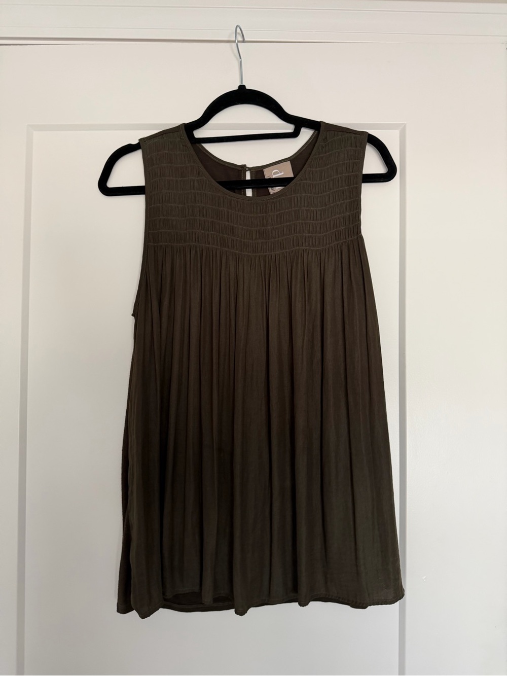 Dolan Left Coast Collection Brown Smocked Sleeveless Tunic Top Anthropologie M